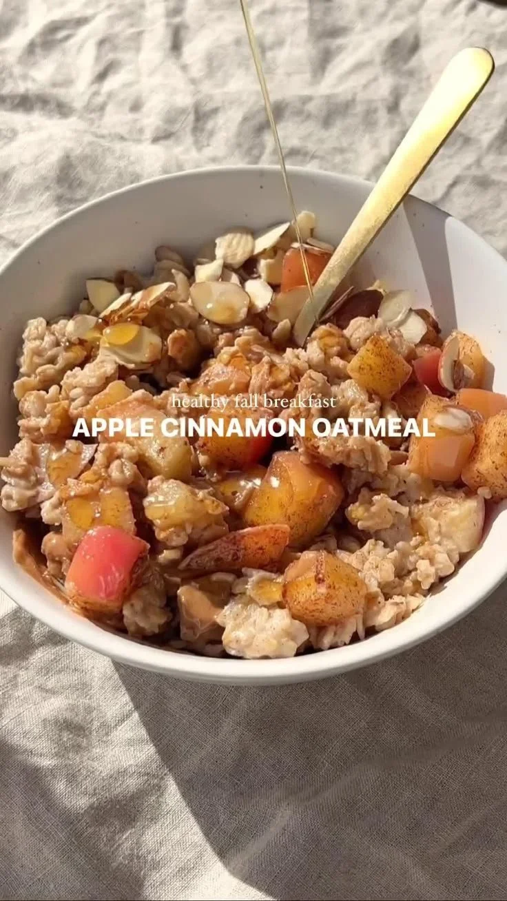 Apple Cinnamon Oatmeal Bowl